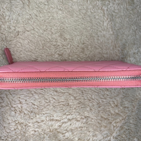 Chanel Pink Quilted Lambskin Zippy Wallet - Picture 4 of 10